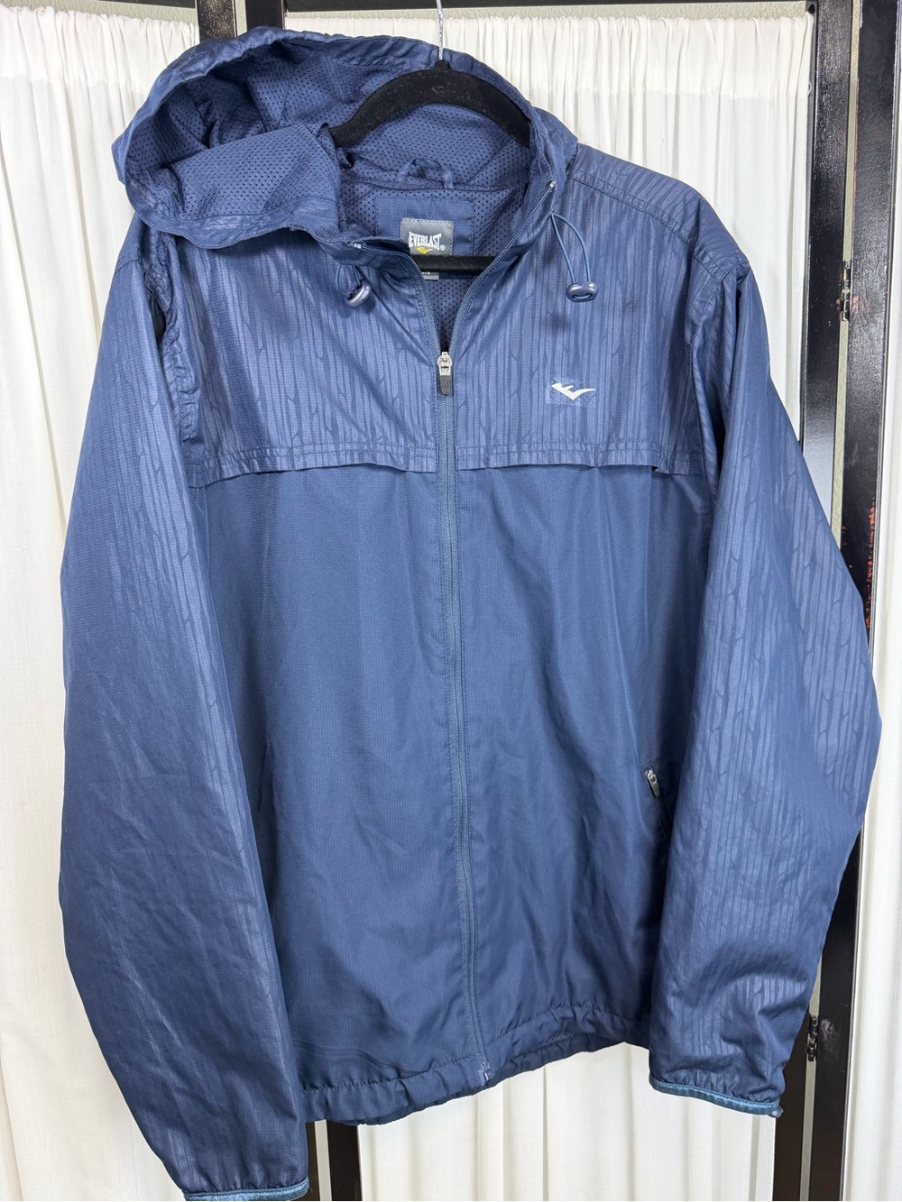 Everlast Navy Windbreaker with adjustable mesh-lined hood